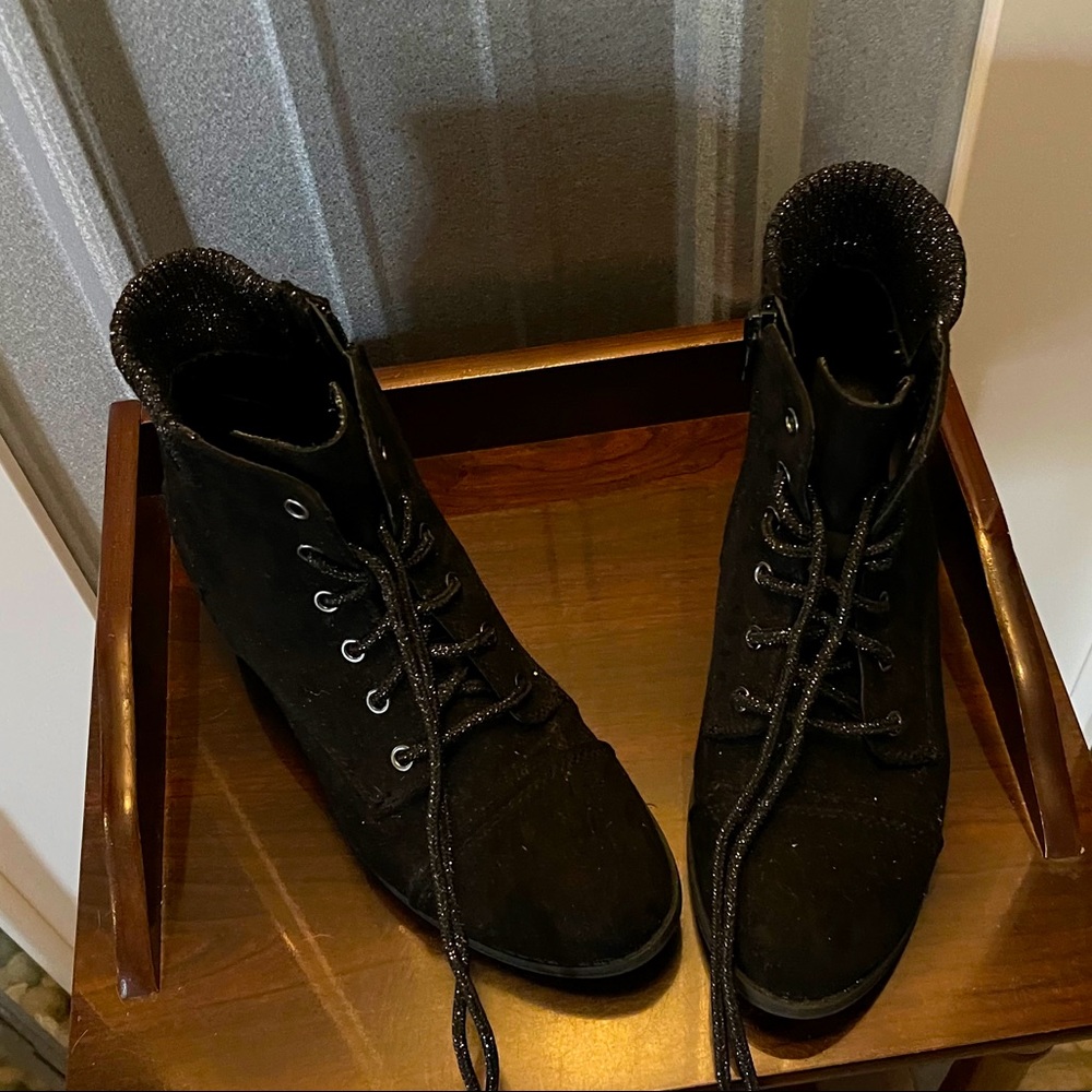 Black boots